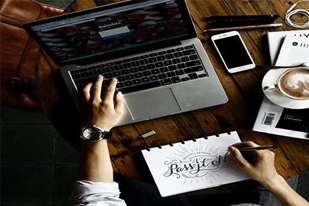 公司<a href='http://m.yachtarkadia.com/'>網(wǎng)站設(shè)計</a>這樣做，提高線上營銷轉(zhuǎn)化率